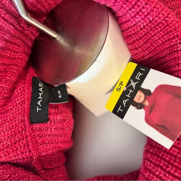 Tahari 55% Merino Wool Sweater - Size S - Picture 3 of 5